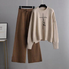 Beige Sweatshirt Faith with Brown Flapper Trouser